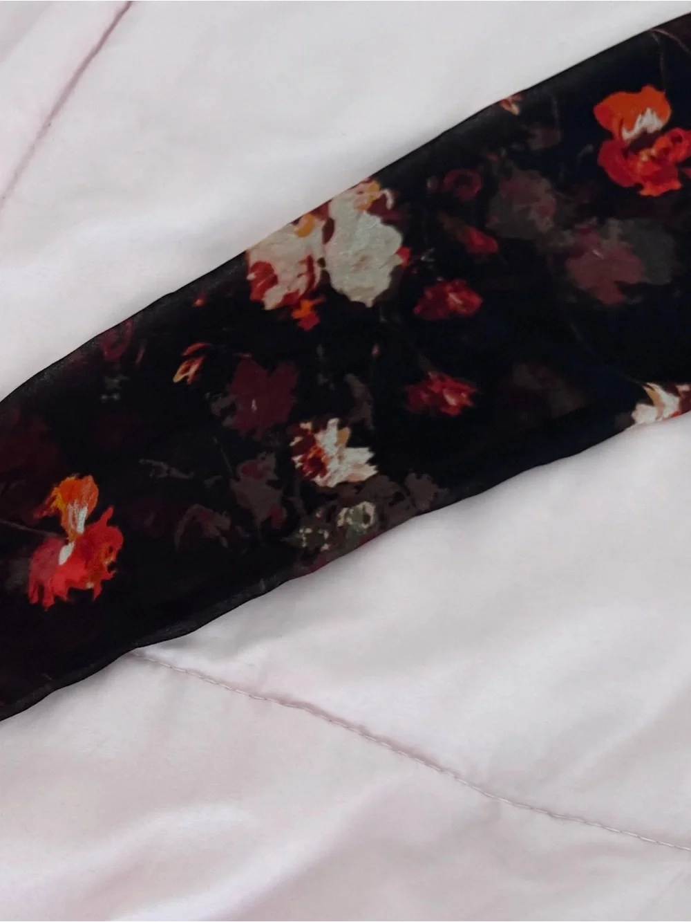 Aritzia Wilfred Louise Black and red Floral Ruffle Wrap Dress, size XS boho chic